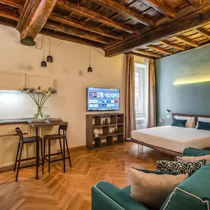 Maison Del Colosseo Apartment Rome