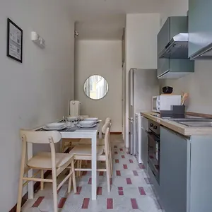 Joivy Mauri - Cosy Flats Near The Duomo Apartment